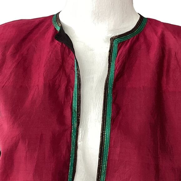 Vintage fuchsia jacket with cougar/leopard appliqué.  0618 - Picture 2 of 8